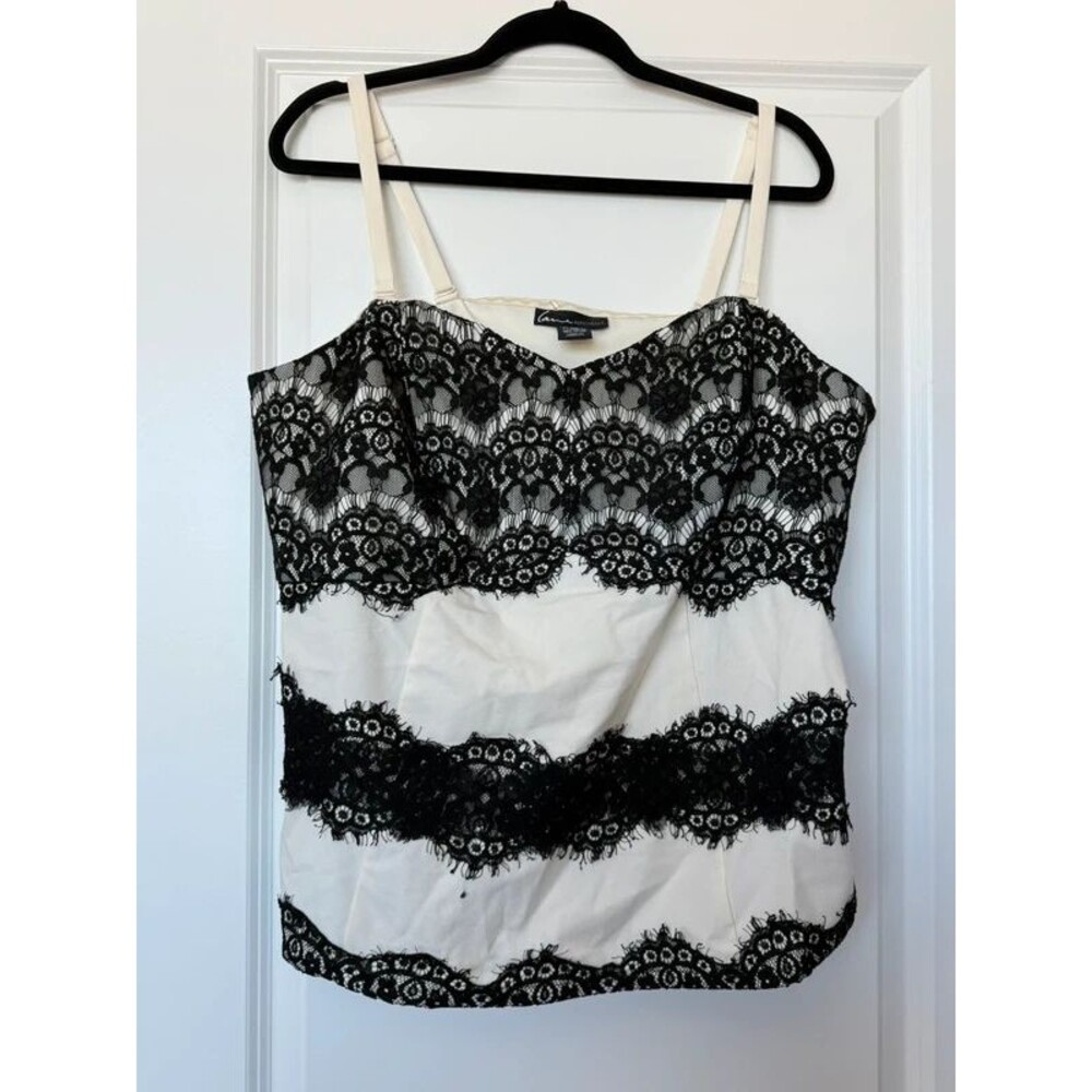 Lane Bryant Y2K Whimsigoth Off White Black Lace Top Size 20 / 2X